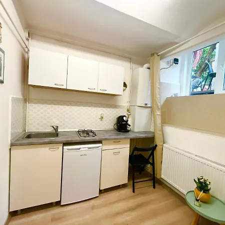 Republicii Small Apartment *