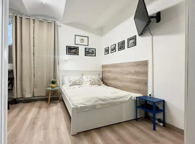 Republicii Small * Kaloşvar